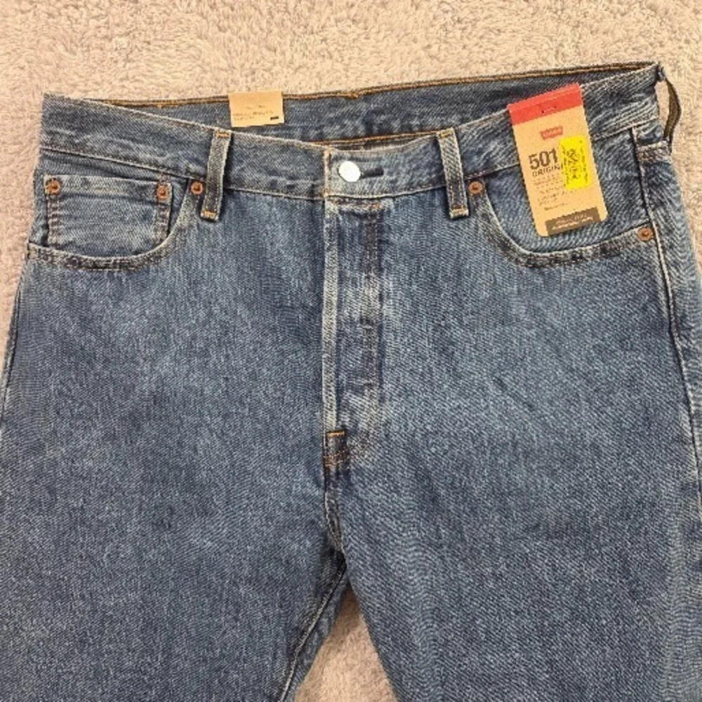 Levis 501 Jeans Men 36x34 Blue Denim Straight Leg Hidden Button Fly Original Fit